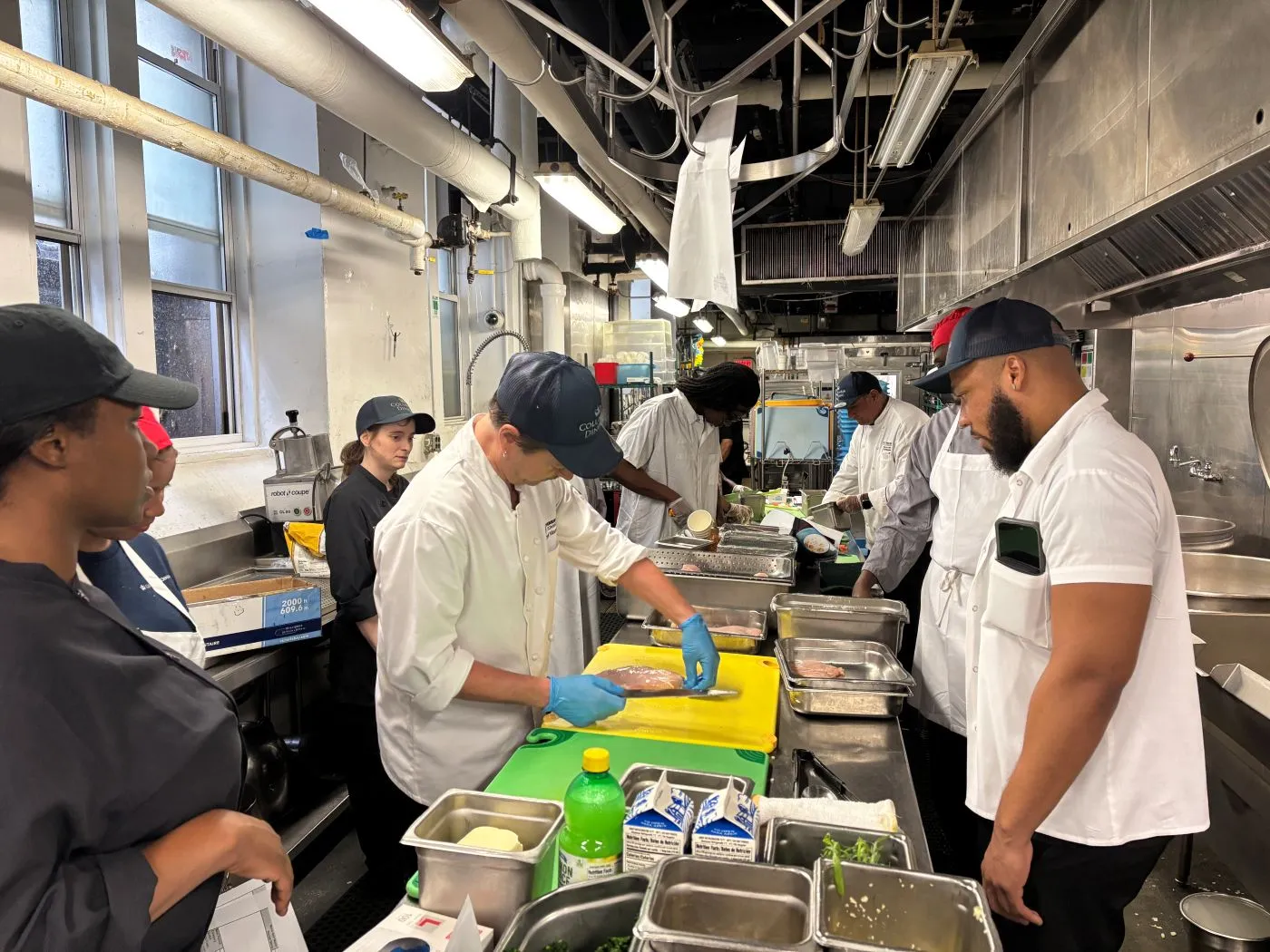 Teams prepared sauteed chicken cutlets with spinach