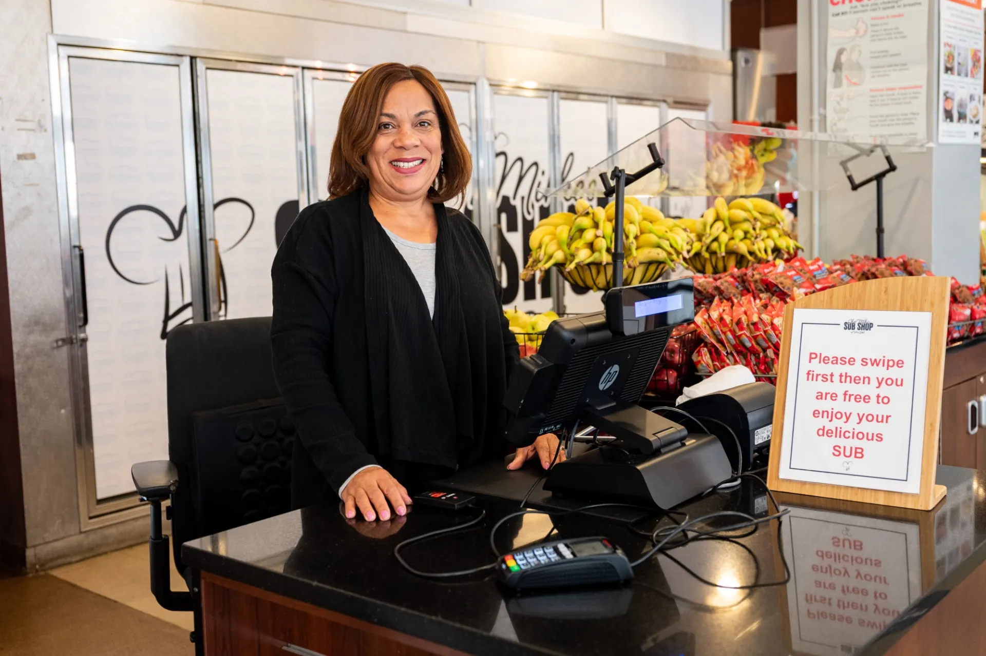 Cashier station