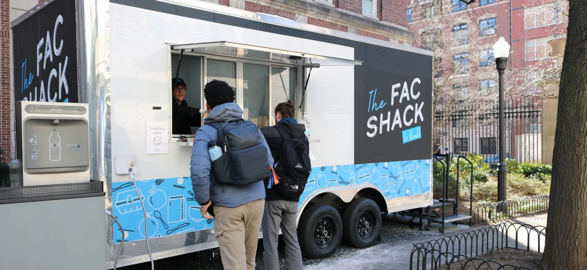 The Fac Shack truck in Wien Courtyard